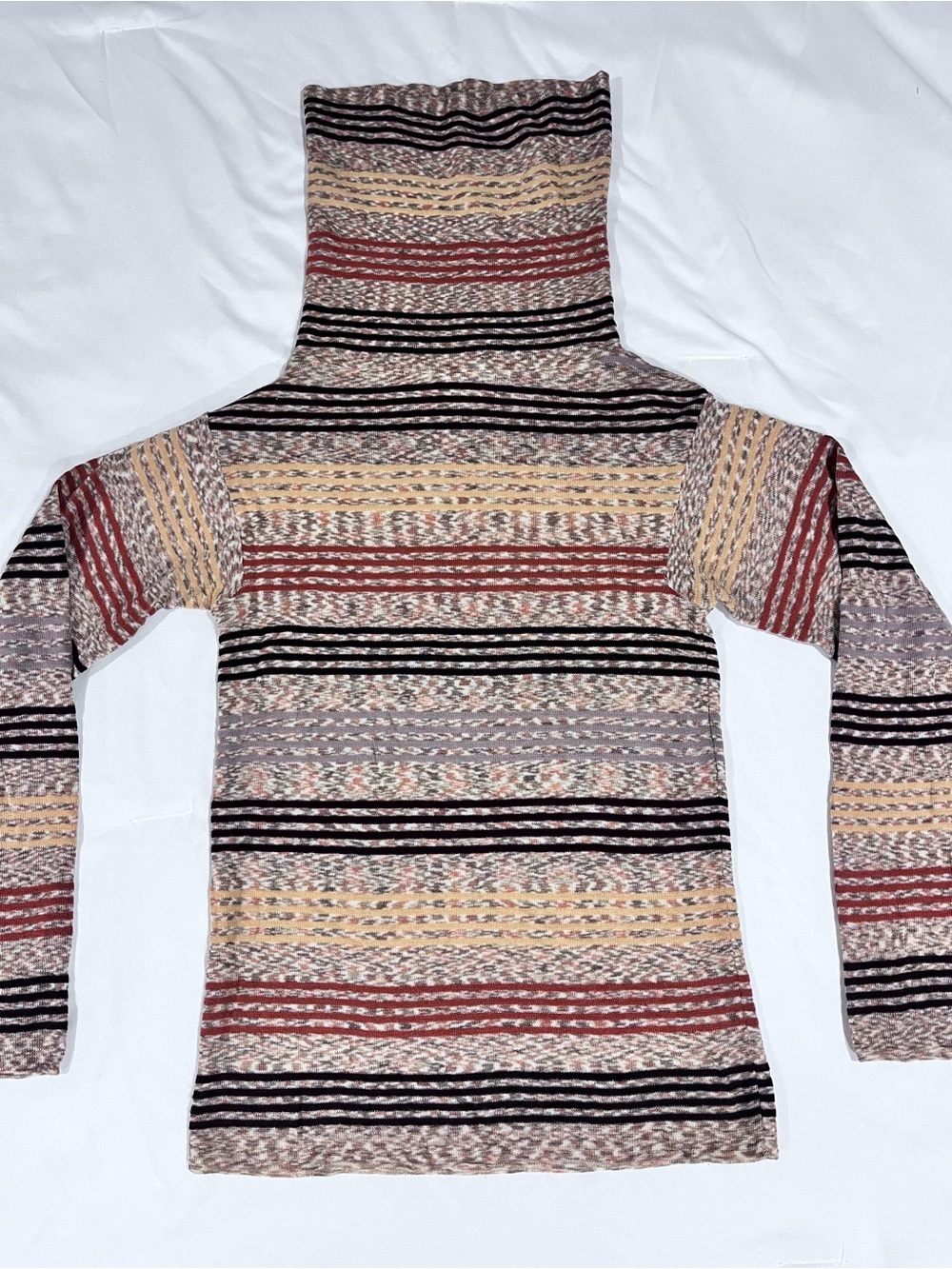 Hark British Hong Kong Vintage Women’s Medium Wool Blend Turtleneck Sweater 80s